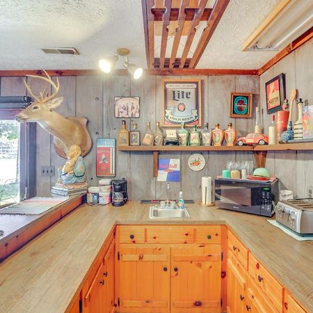 Smith Mountain Lake Retreat With Private Beach! Huddleston Екстер'єр фото