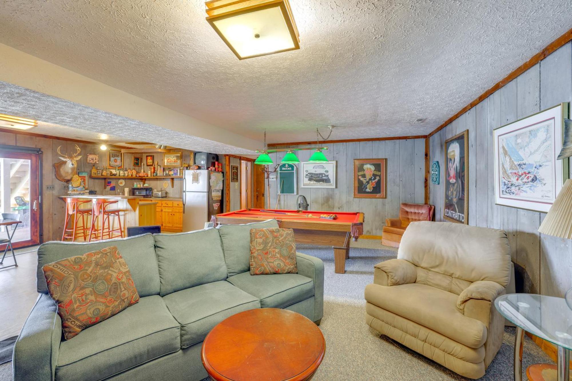 Smith Mountain Lake Retreat With Private Beach! Huddleston Екстер'єр фото