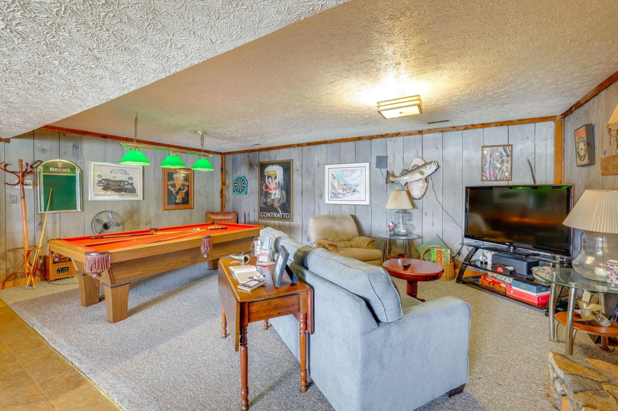 Smith Mountain Lake Retreat With Private Beach! Huddleston Екстер'єр фото